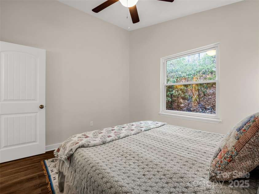 1625 Mountain Cove Road, Black Mountain, NC 28711.  MLS# CAR4237379, YatesRealty ID 23907. 