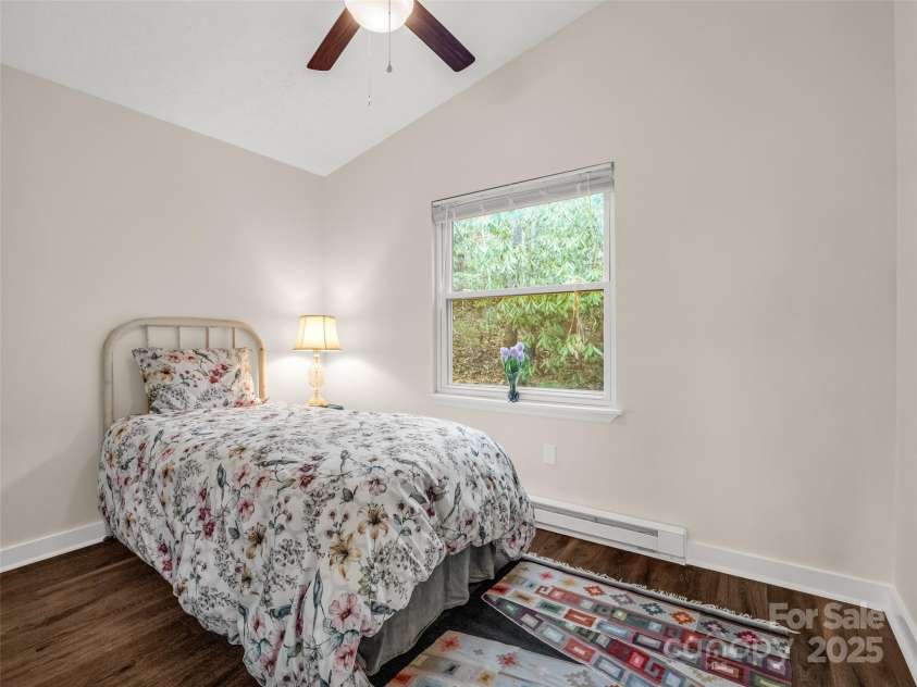 1625 Mountain Cove Road, Black Mountain, NC 28711.  MLS# CAR4237379, YatesRealty ID 23907. 