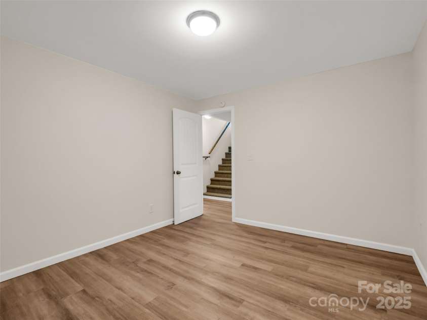 1625 Mountain Cove Road, Black Mountain, NC 28711.  MLS# CAR4237379, YatesRealty ID 23907. 