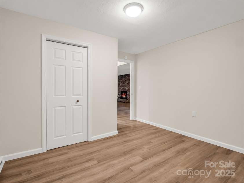 1625 Mountain Cove Road, Black Mountain, NC 28711.  MLS# CAR4237379, YatesRealty ID 23907. 