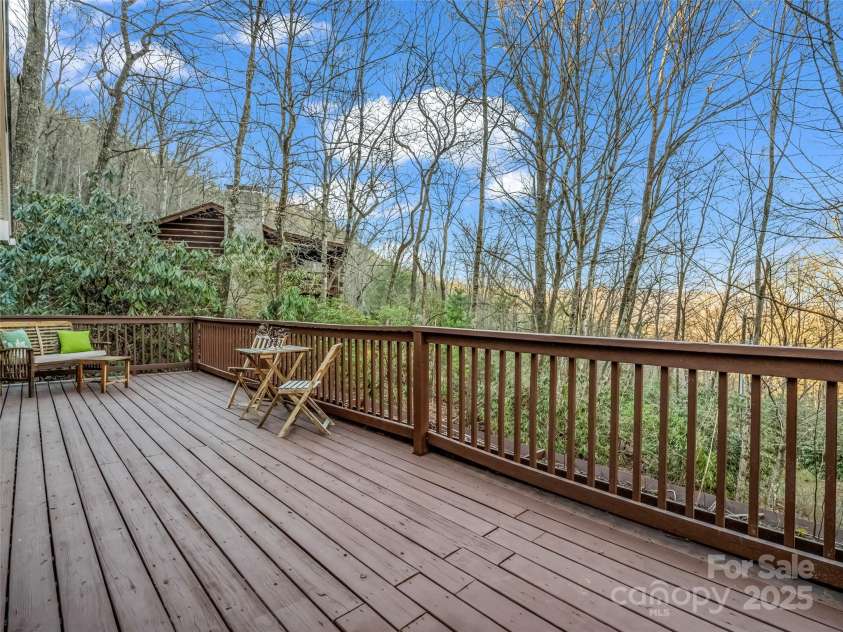 1625 Mountain Cove Road, Black Mountain, NC 28711.  MLS# CAR4237379, YatesRealty ID 23907. 