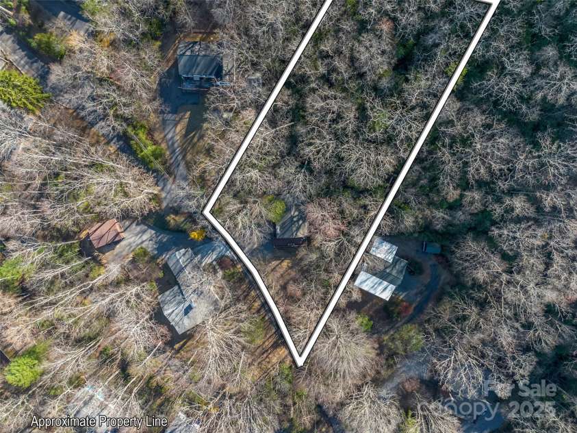 1625 Mountain Cove Road, Black Mountain, NC 28711.  MLS# CAR4237379, YatesRealty ID 23907. 