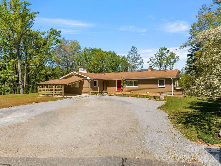 110 Persimmon Hill Court, Columbus, NC 28722.  MLS# CAR4370785, YatesRealty ID 23909. 