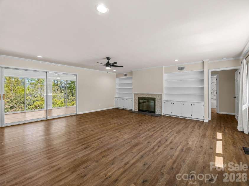 110 Persimmon Hill Court, Columbus, NC 28722.  MLS# CAR4370785, YatesRealty ID 23909. 