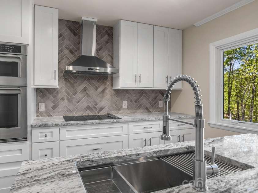 110 Persimmon Hill Court, Columbus, NC 28722.  MLS# CAR4370785, YatesRealty ID 23909. 