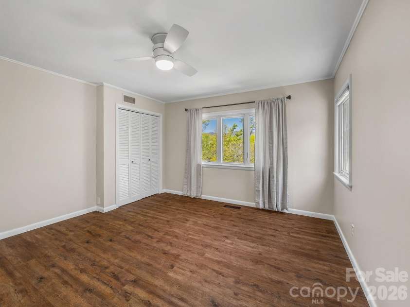 110 Persimmon Hill Court, Columbus, NC 28722.  MLS# CAR4370785, YatesRealty ID 23909. 