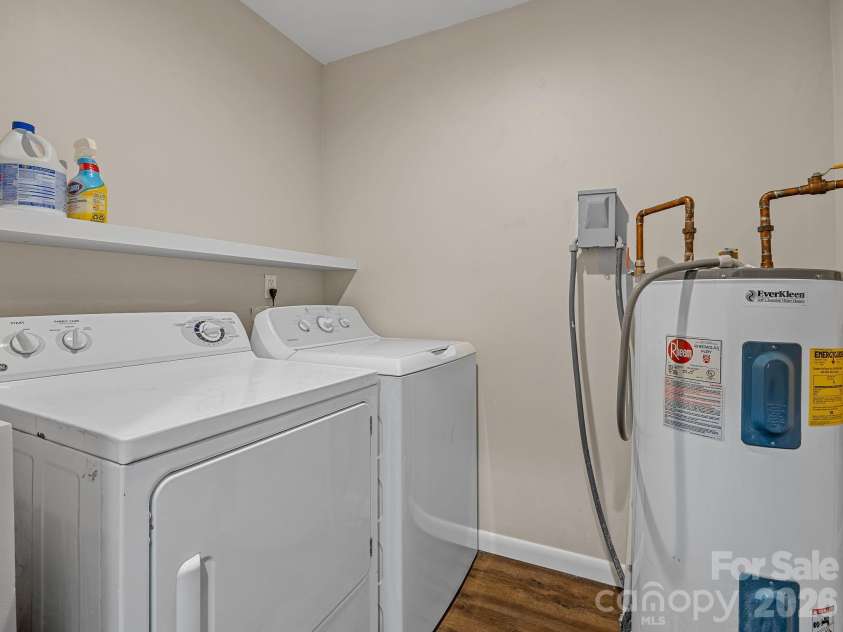110 Persimmon Hill Court, Columbus, NC 28722.  MLS# CAR4370785, YatesRealty ID 23909. 