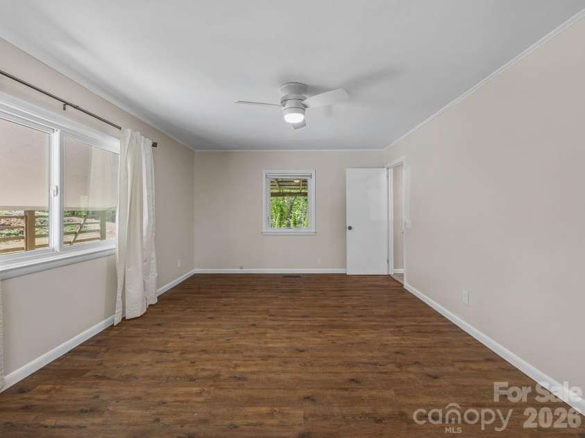 110 Persimmon Hill Court, Columbus, NC 28722.  MLS# CAR4370785, YatesRealty ID 23909. 