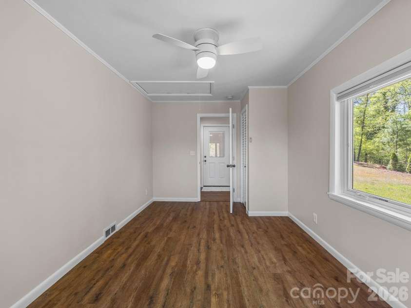 110 Persimmon Hill Court, Columbus, NC 28722.  MLS# CAR4370785, YatesRealty ID 23909. 