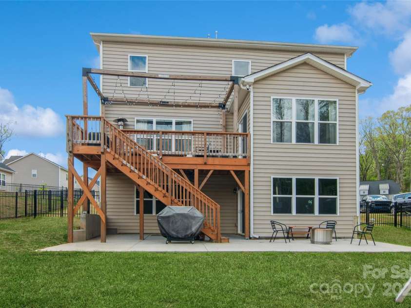620 Baneberry Bluff Court, Rock Hill, SC 29732.  MLS# CAR4244233, YatesRealty ID 23909. Exterior/Deck