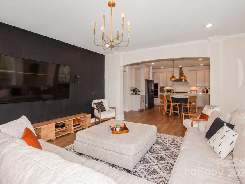 620 Baneberry Bluff Court, Rock Hill, SC 29732.  MLS# CAR4244233, YatesRealty ID 23909. Living Room