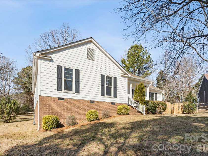 9927 Alden Glen Drive, Charlotte, NC 28269.  MLS# CAR4345335, YatesRealty ID 2391. Exterior Front