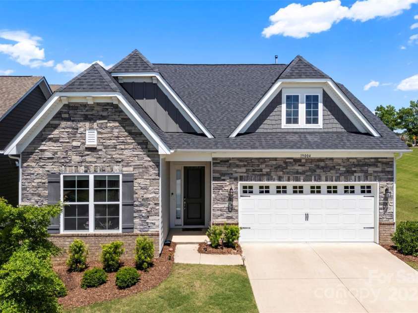 19004 Dry Narrows Way, Charlotte, NC 28278.  MLS# CAR4263509, YatesRealty ID 23911. 