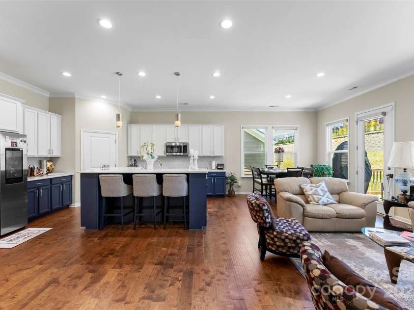 19004 Dry Narrows Way, Charlotte, NC 28278.  MLS# CAR4263509, YatesRealty ID 23911. 