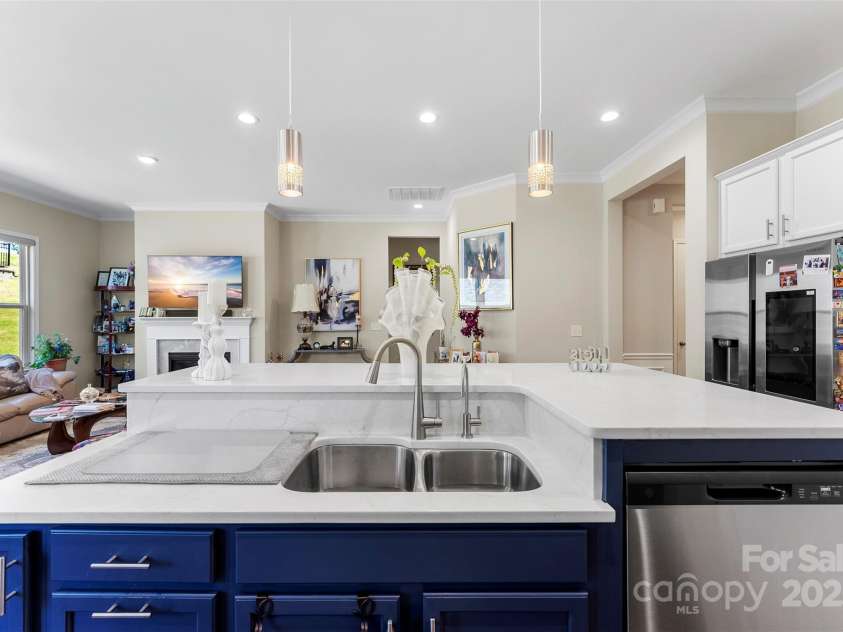 19004 Dry Narrows Way, Charlotte, NC 28278.  MLS# CAR4263509, YatesRealty ID 23911. 