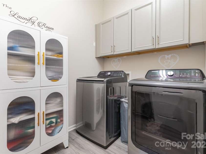 19004 Dry Narrows Way, Charlotte, NC 28278.  MLS# CAR4326256, YatesRealty ID 23911. 