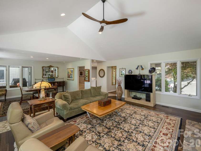 258 DALHOUSIE Court, Flat Rock, NC 28731.  MLS# CAR4379013, YatesRealty ID 23912. 