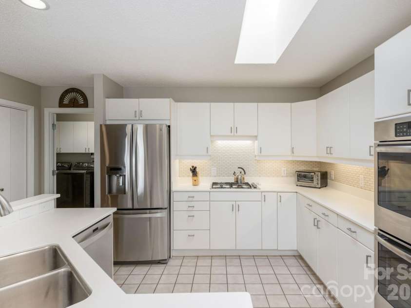 258 DALHOUSIE Court, Flat Rock, NC 28731.  MLS# CAR4379013, YatesRealty ID 23912. 