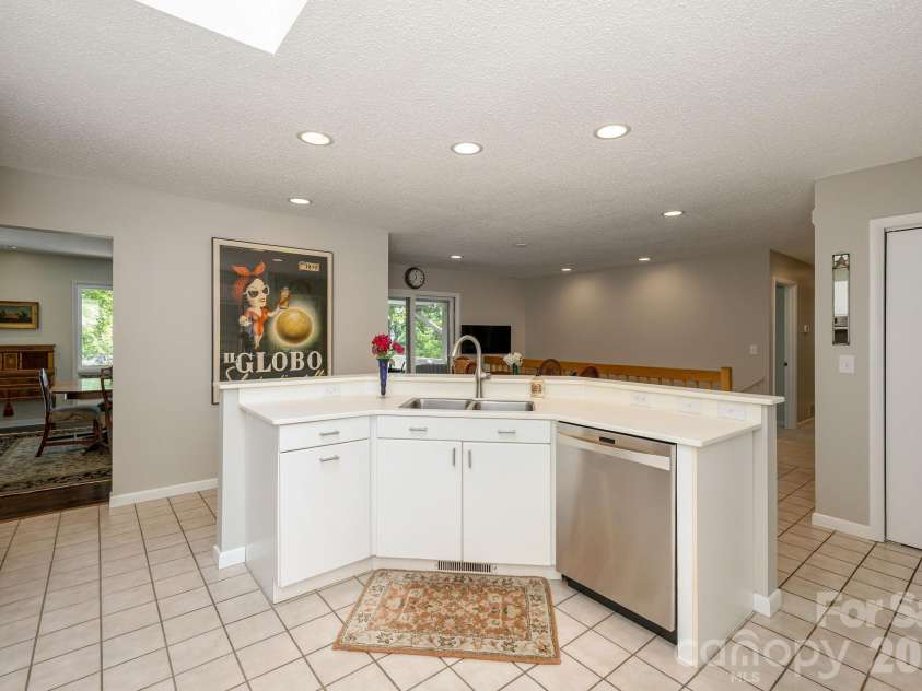 258 DALHOUSIE Court, Flat Rock, NC 28731.  MLS# CAR4379013, YatesRealty ID 23912. 
