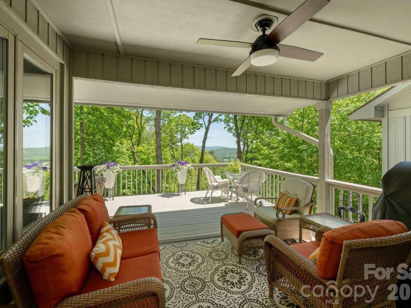 258 DALHOUSIE Court, Flat Rock, NC 28731.  MLS# CAR4379013, YatesRealty ID 23912. 