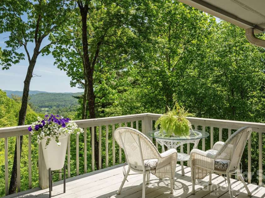 258 DALHOUSIE Court, Flat Rock, NC 28731.  MLS# CAR4379013, YatesRealty ID 23912. 