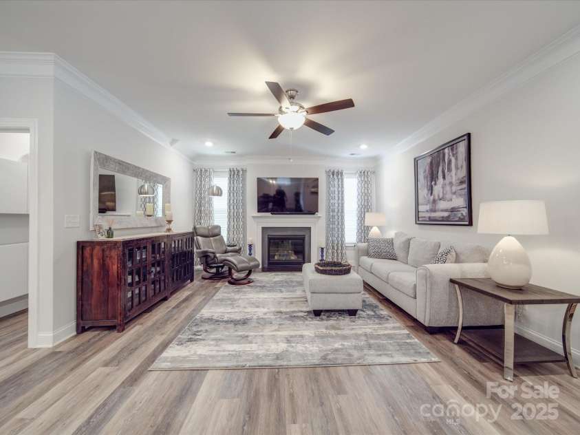 647 R L Stowe Road, Belmont, NC 28012.  MLS# CAR4267102, YatesRealty ID 23912. 