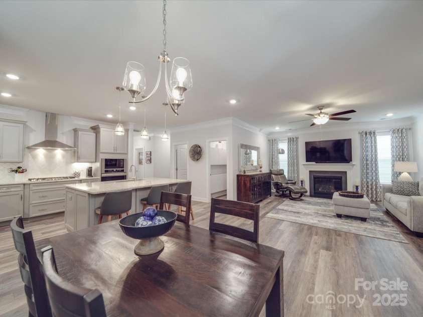 647 R L Stowe Road, Belmont, NC 28012.  MLS# CAR4267102, YatesRealty ID 23912. 