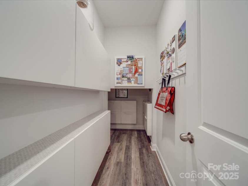 647 R L Stowe Road, Belmont, NC 28012.  MLS# CAR4267102, YatesRealty ID 23912. 