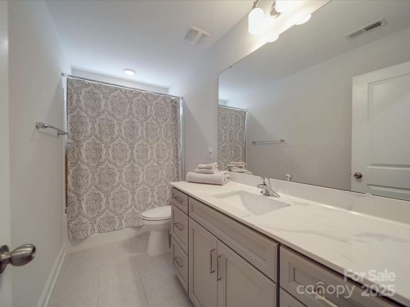 647 R L Stowe Road, Belmont, NC 28012.  MLS# CAR4267102, YatesRealty ID 23912. 