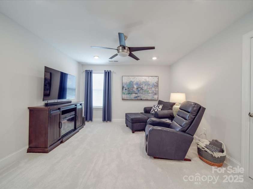 647 R L Stowe Road, Belmont, NC 28012.  MLS# CAR4267102, YatesRealty ID 23912. 