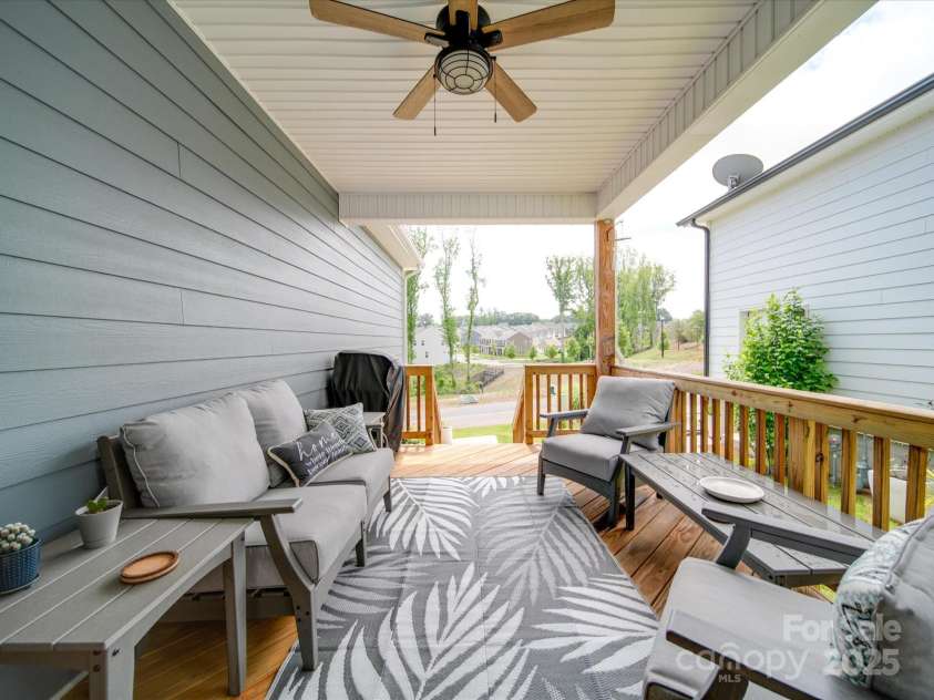 647 R L Stowe Road, Belmont, NC 28012.  MLS# CAR4267102, YatesRealty ID 23912. 