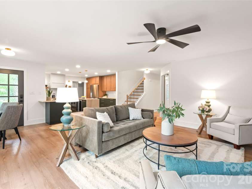 2900 Polo Ridge Court, Charlotte, NC 28210.  MLS# CAR4379380, YatesRealty ID 23913. 