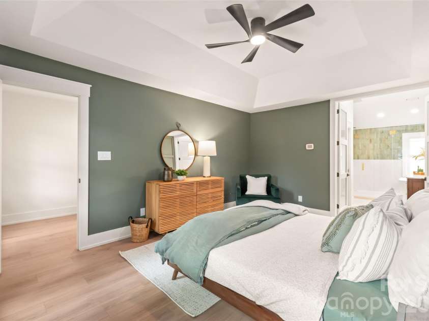 2900 Polo Ridge Court, Charlotte, NC 28210.  MLS# CAR4379380, YatesRealty ID 23913. 