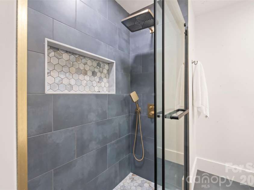2900 Polo Ridge Court, Charlotte, NC 28210.  MLS# CAR4379380, YatesRealty ID 23913. 