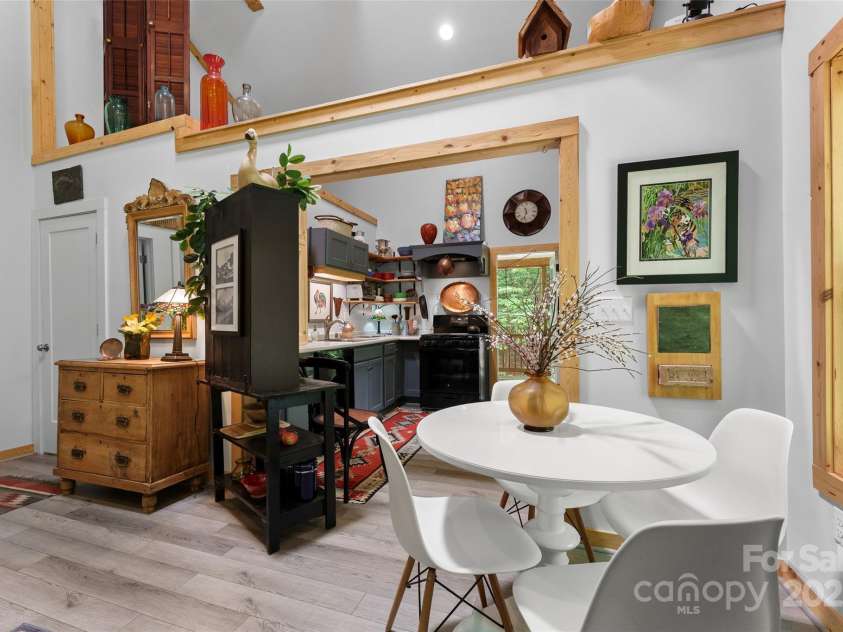 74 Alta Vista Drive, Saluda, NC 28773.  MLS# CAR4265898, YatesRealty ID 23913. 