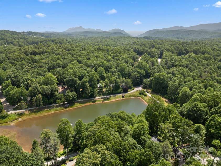 74 Alta Vista Drive, Saluda, NC 28773.  MLS# CAR4265898, YatesRealty ID 23913. 