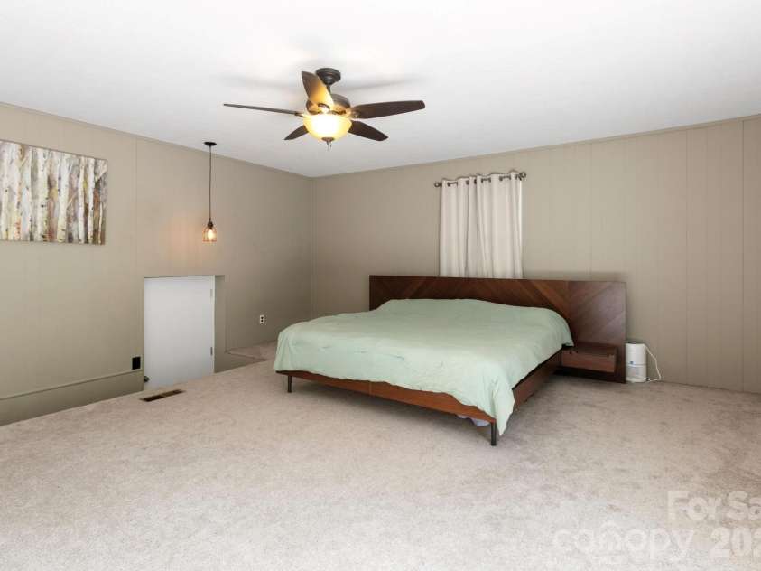 97 Columbia Circle, Hendersonville, NC 28792.  MLS# CAR4381538, YatesRealty ID 23914. Primary Bedroom
