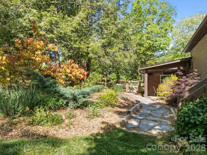 97 Columbia Circle, Hendersonville, NC 28792.  MLS# CAR4381538, YatesRealty ID 23914. Spring Beauty