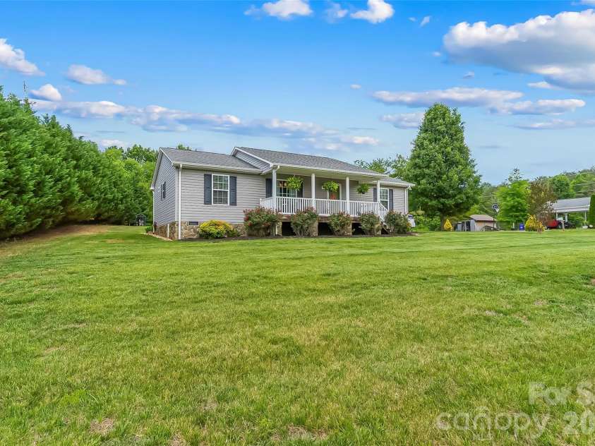 1498 Salem Road, Morganton, NC 28655.  MLS# CAR4383304, YatesRealty ID 23915. 