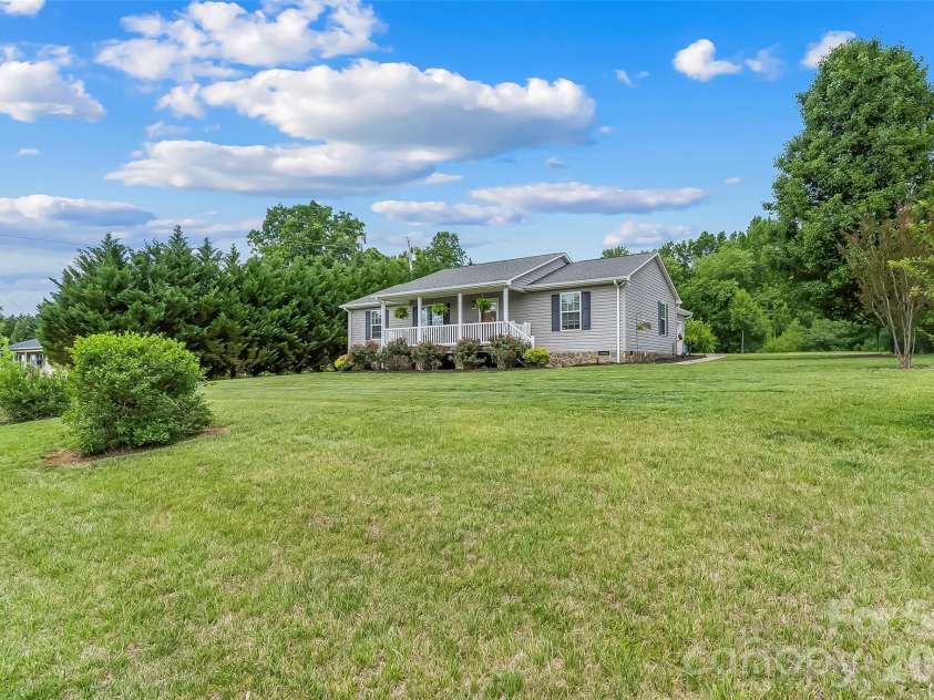 1498 Salem Road, Morganton, NC 28655.  MLS# CAR4383304, YatesRealty ID 23915. 