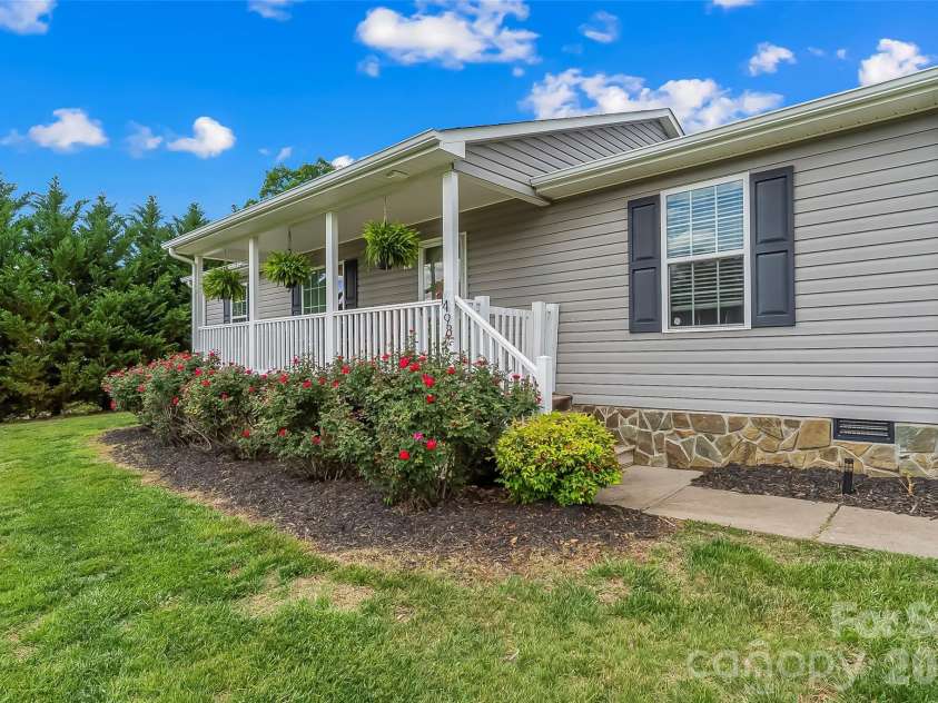 1498 Salem Road, Morganton, NC 28655.  MLS# CAR4383304, YatesRealty ID 23915. 