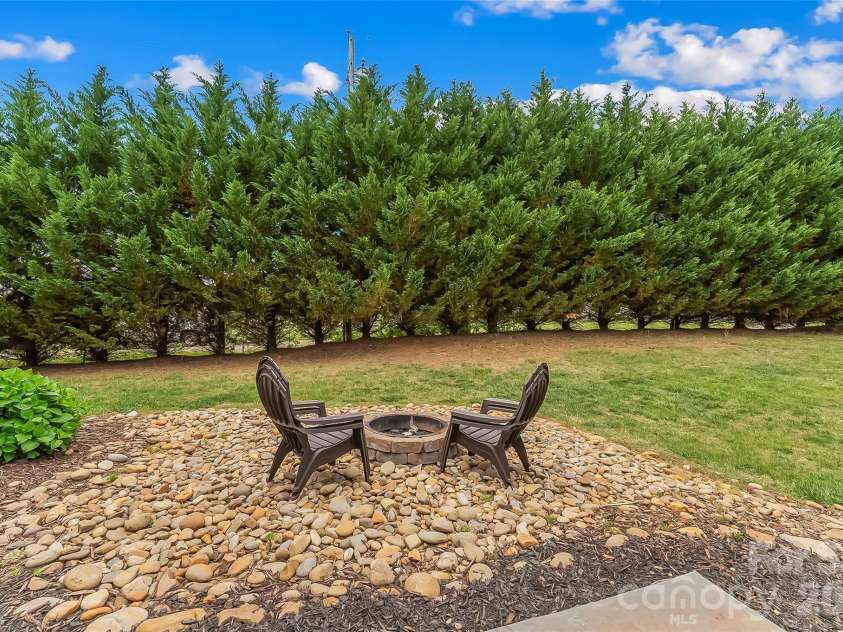 1498 Salem Road, Morganton, NC 28655.  MLS# CAR4383304, YatesRealty ID 23915. 