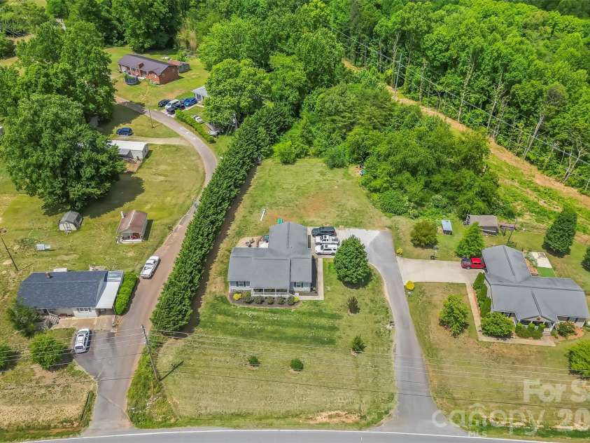 1498 Salem Road, Morganton, NC 28655.  MLS# CAR4383304, YatesRealty ID 23915. 