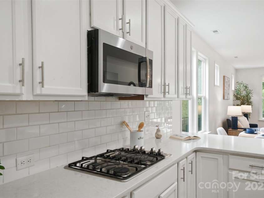 16112 Langston Drive, Charlotte, NC 28278.  MLS# CAR4269420, YatesRealty ID 23915. 