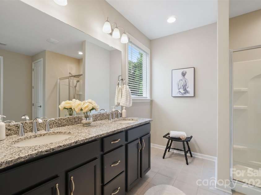 16112 Langston Drive, Charlotte, NC 28278.  MLS# CAR4269420, YatesRealty ID 23915. 