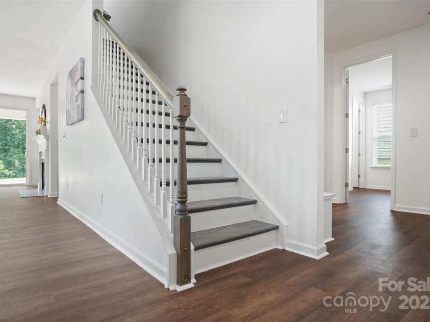 16112 Langston Drive, Charlotte, NC 28278.  MLS# CAR4269420, YatesRealty ID 23915. 