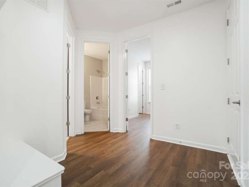 16112 Langston Drive, Charlotte, NC 28278.  MLS# CAR4269420, YatesRealty ID 23915. 