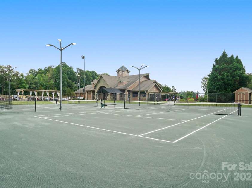 16112 Langston Drive, Charlotte, NC 28278.  MLS# CAR4269420, YatesRealty ID 23915. 