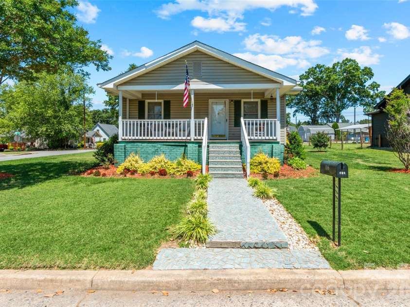 116 Live Oak Avenue, Belmont, NC 28012.  MLS# CAR4380697, YatesRealty ID 23917. 