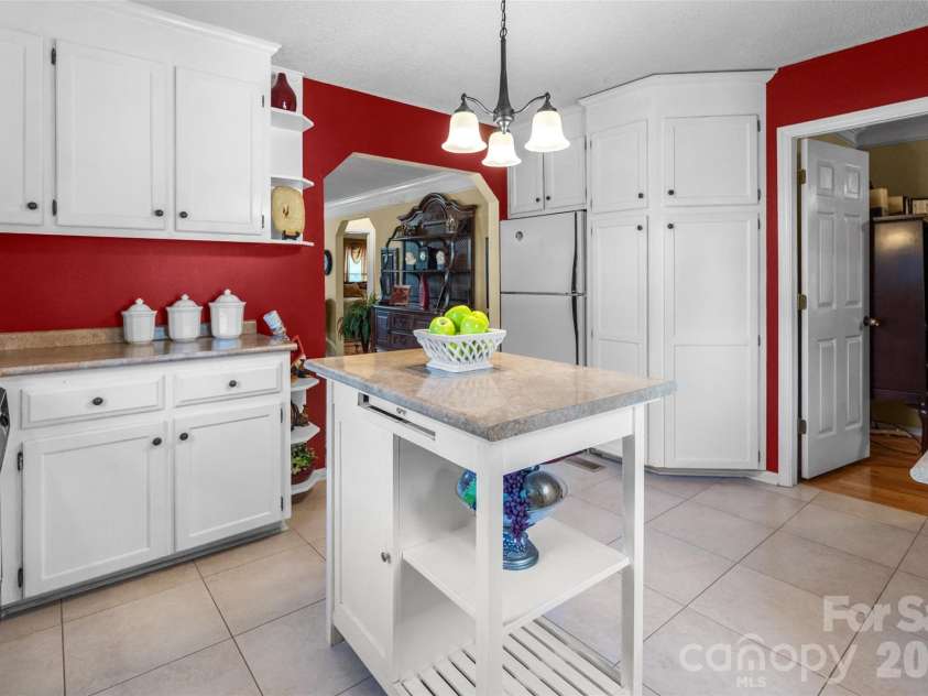 116 Live Oak Avenue, Belmont, NC 28012.  MLS# CAR4380697, YatesRealty ID 23917. 